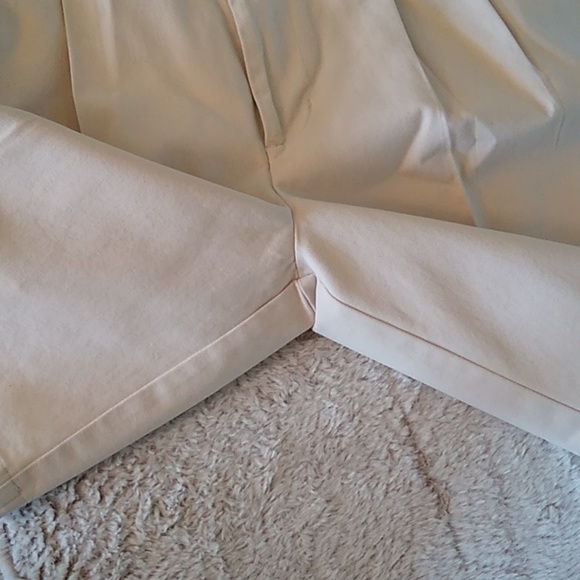 Evergreen Shorts - Picture 5 of 9